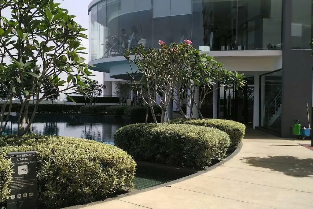 Woodsbury Suites 7722 Butterworth Penang アパート